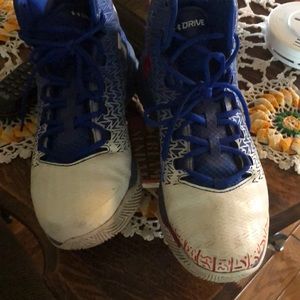 Under armor men’s size 10 clutch fit drive